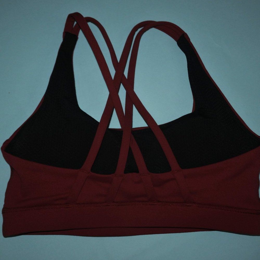 Essential Sports Bra - Picture 4 of 5